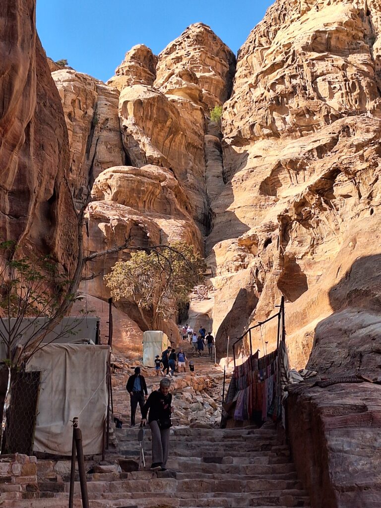 Wandeling naar The Monastery, Petra